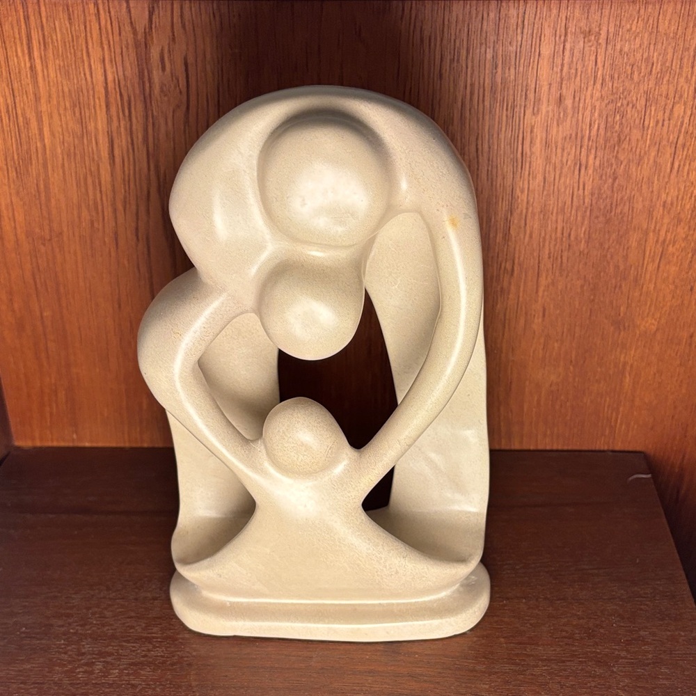 Modern cream colour Sculpture